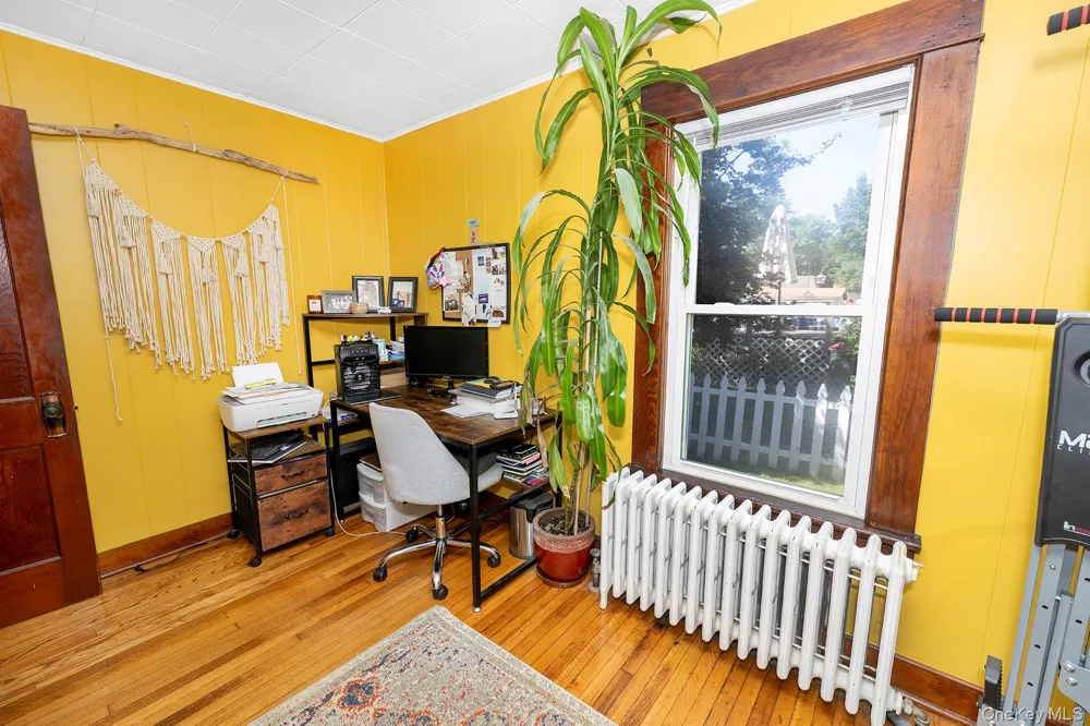 33 North Avenue Pleasant Valley, NY 12569