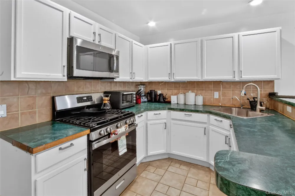 115 Delafield Lane Newburgh, NY 12550