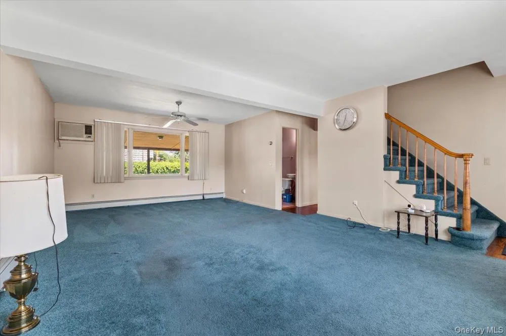 29 Edward Street Bethpage, NY 11714