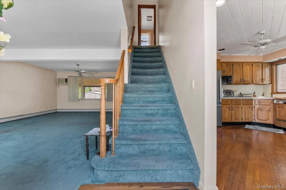 29 Edward Street Bethpage, NY 11714