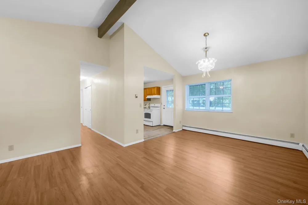 66 Norfleet Lane Coram, NY 11727