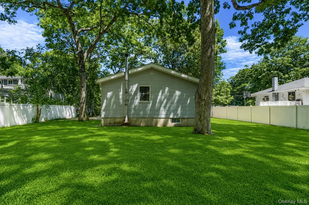 66 Norfleet Lane Coram, NY 11727