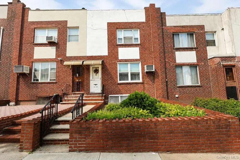 5260 79th Street Elmhurst, NY 11373