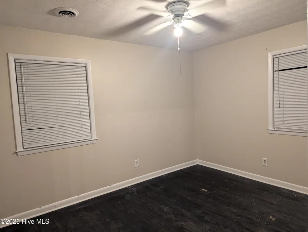 1020 Riverside Circle Spring Lake, NC 28390