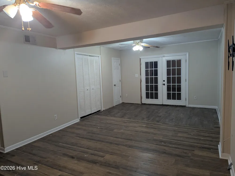 1020 Riverside Circle Spring Lake, NC 28390