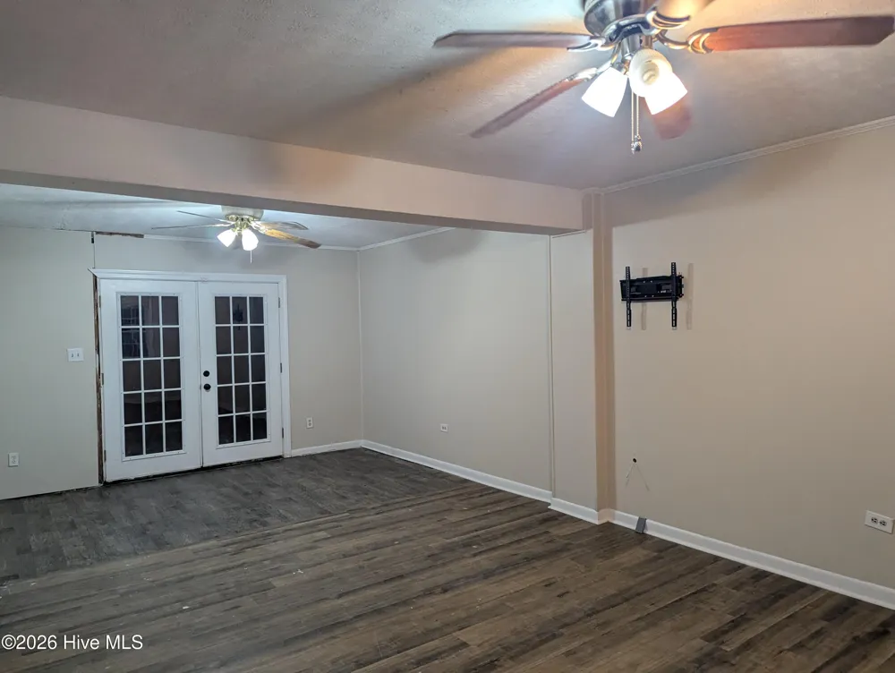 1020 Riverside Circle Spring Lake, NC 28390