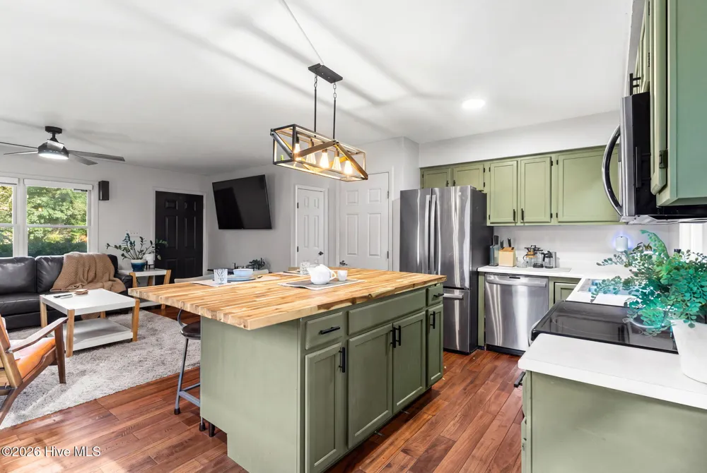 719 Lewis Road Leland, NC 28451