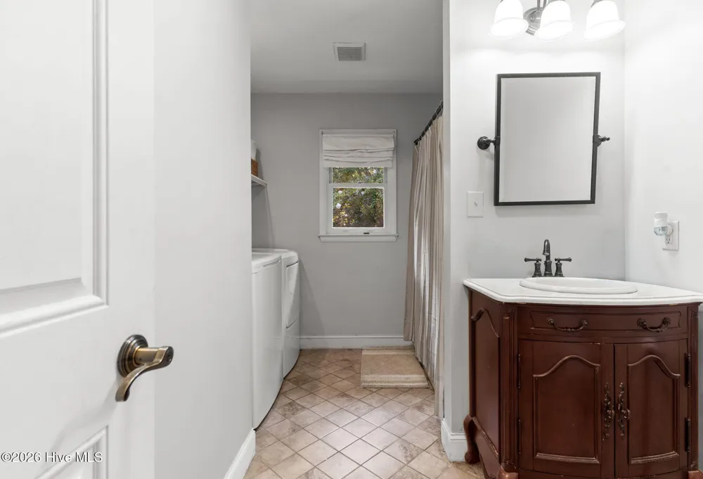 719 Lewis Road Leland, NC 28451