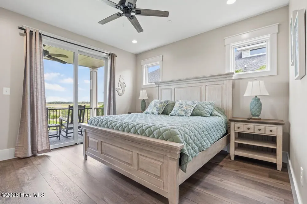 6620 Kings Lynn Drive Oak Island, NC 28465
