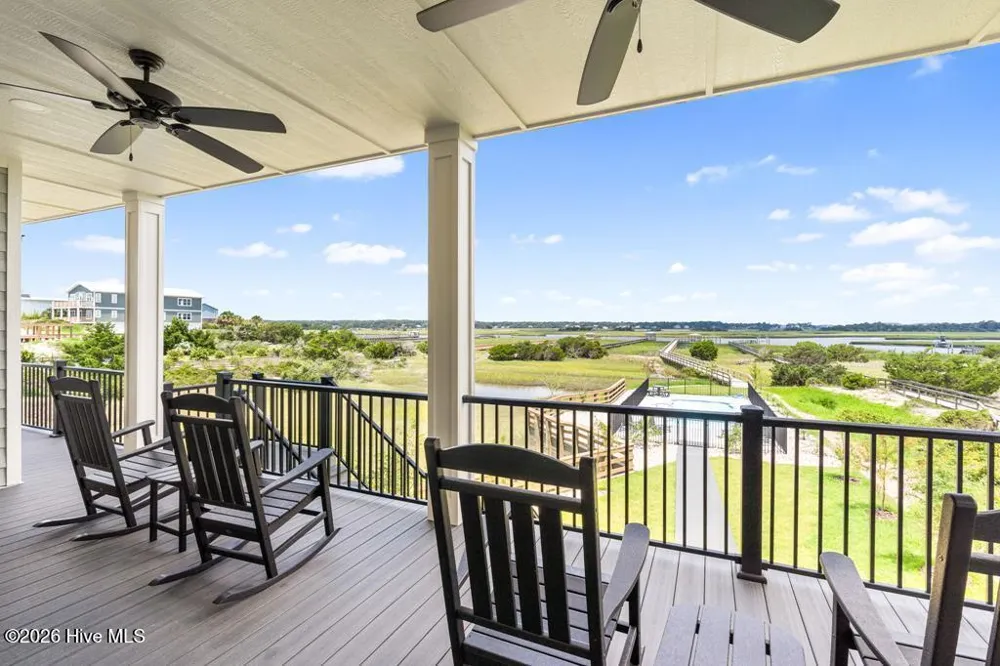 6620 Kings Lynn Drive Oak Island, NC 28465