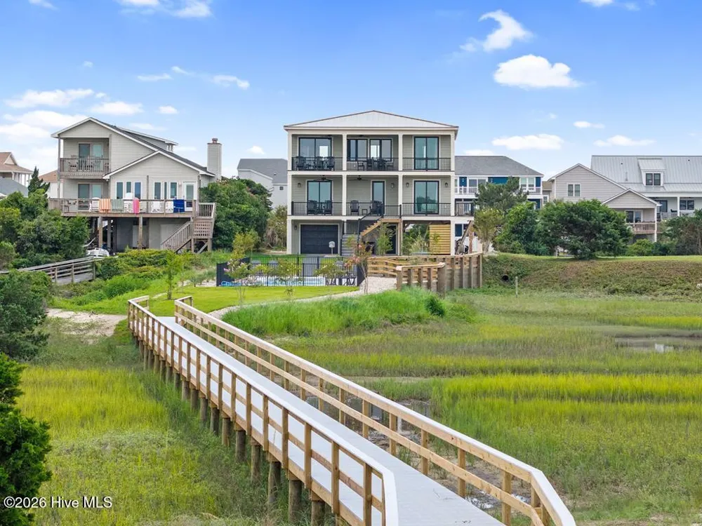 6620 Kings Lynn Drive Oak Island, NC 28465