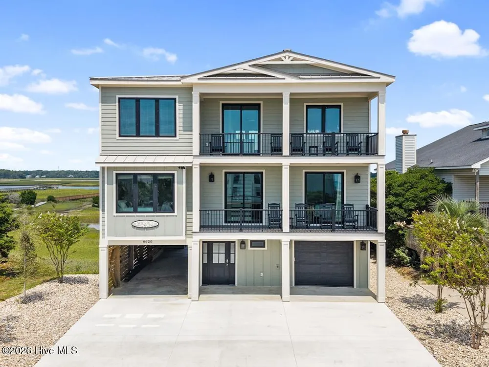 6620 Kings Lynn Drive Oak Island, NC 28465