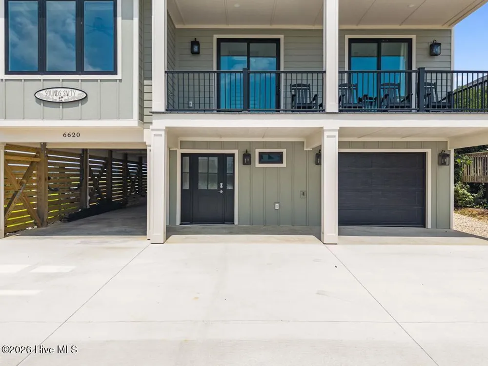 6620 Kings Lynn Drive Oak Island, NC 28465