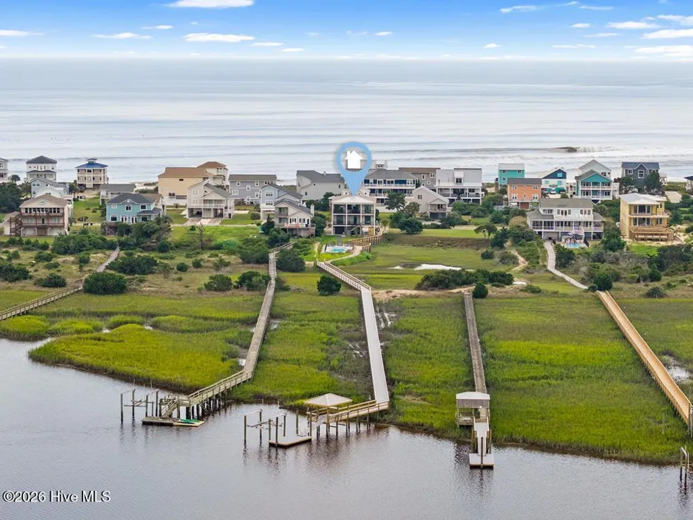 6620 Kings Lynn Drive Oak Island, NC 28465