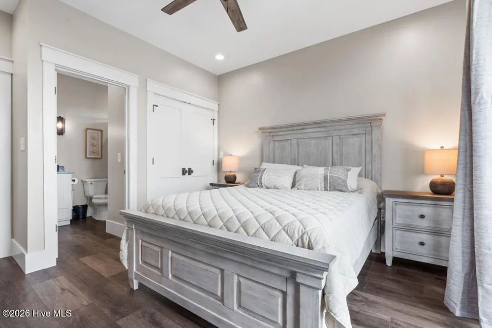 6620 Kings Lynn Drive Oak Island, NC 28465
