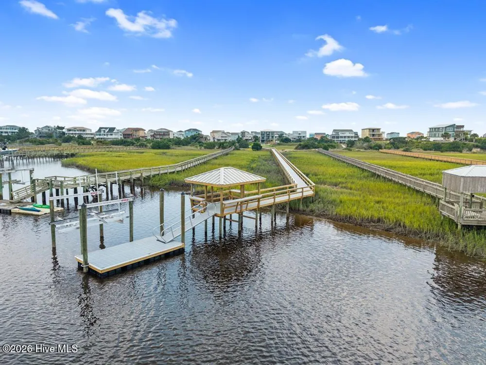6620 Kings Lynn Drive Oak Island, NC 28465