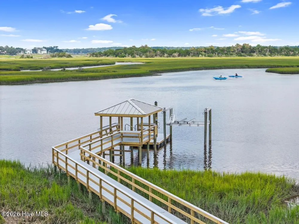 6620 Kings Lynn Drive Oak Island, NC 28465