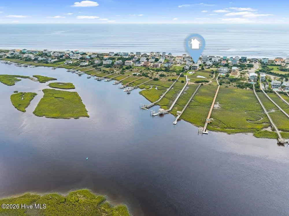 6620 Kings Lynn Drive Oak Island, NC 28465