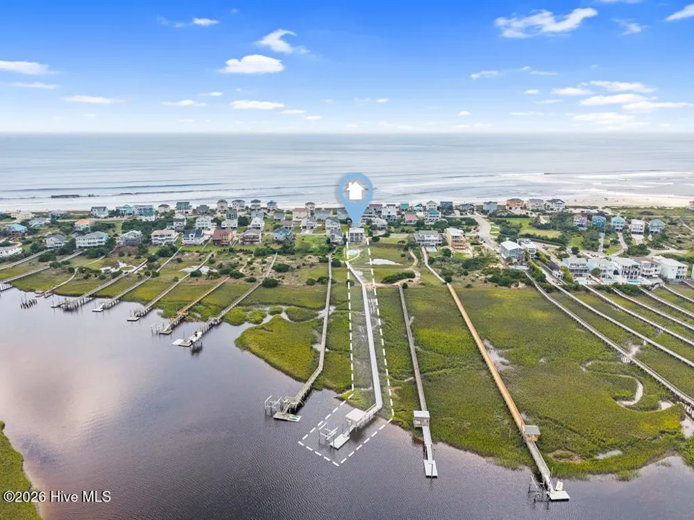 6620 Kings Lynn Drive Oak Island, NC 28465