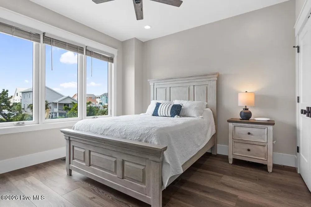 6620 Kings Lynn Drive Oak Island, NC 28465