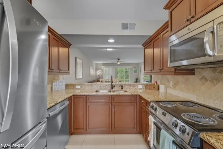 Robin Hood Circle #104 Naples, FL 34104