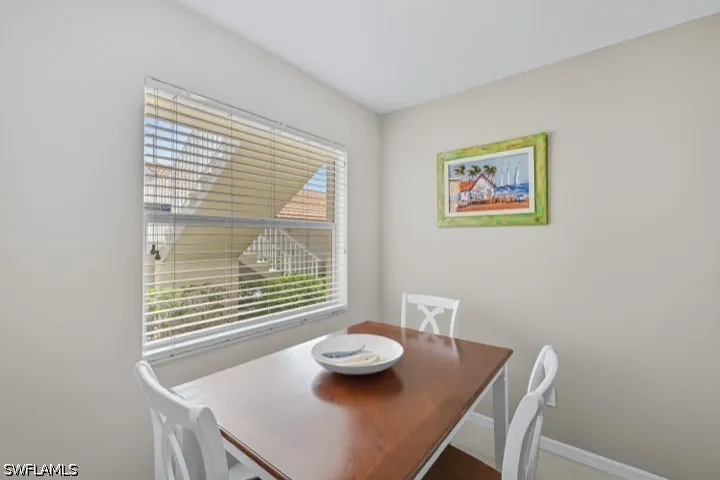 Robin Hood Circle #104 Naples, FL 34104