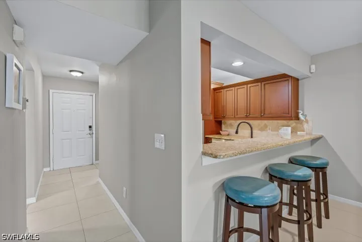 Robin Hood Circle #104 Naples, FL 34104