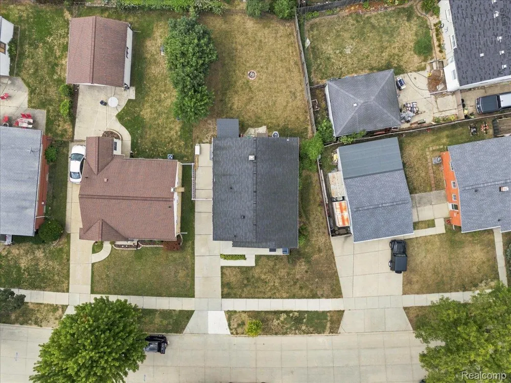 1333 Selfridge Boulevard Clawson City, MI 48017