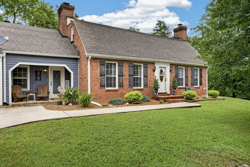 115 Sunset Dr Livingston, TN 38570
