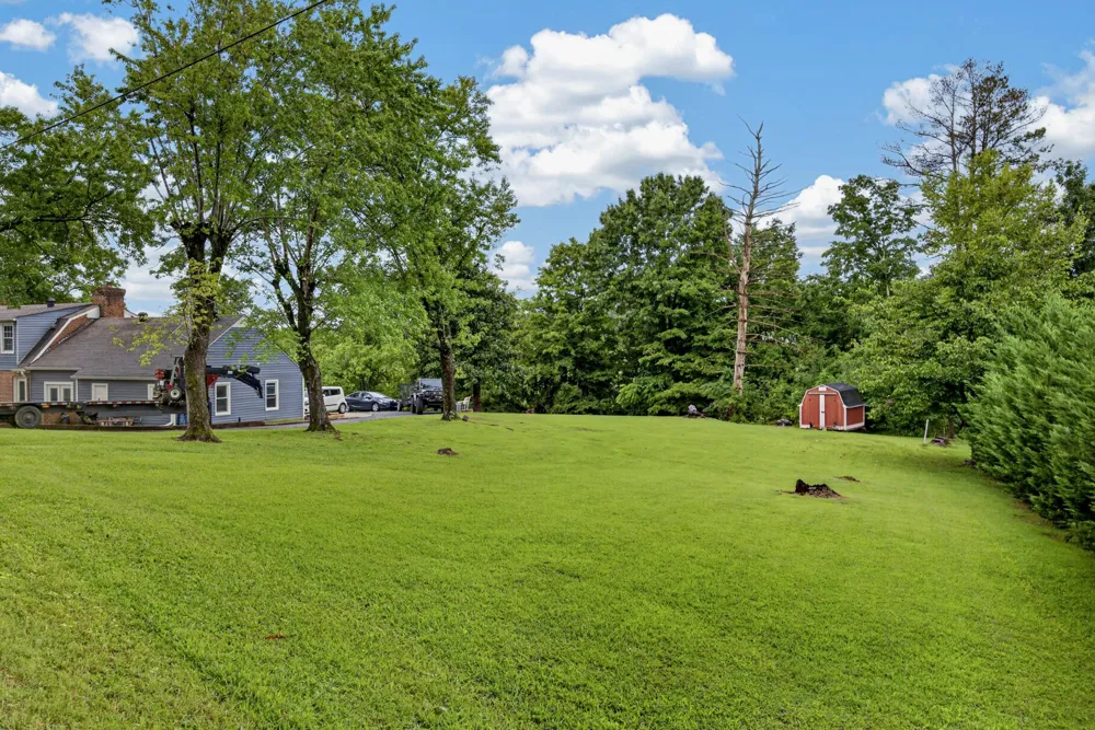 115 Sunset Dr Livingston, TN 38570