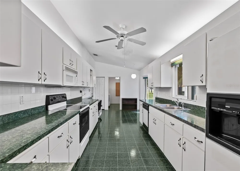 13740 SE 86TH TERRACE Summerfield, FL 34491