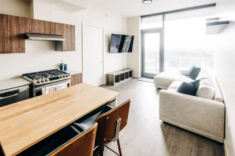 44 East Avenue #1208