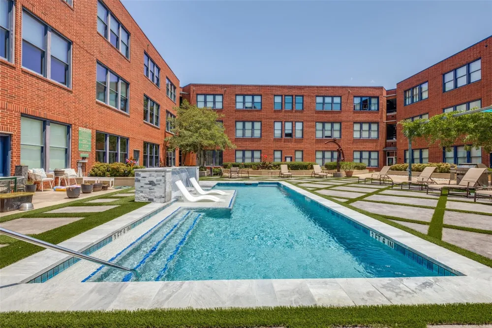 2502 Live Oak Street #322 Dallas, TX 75204