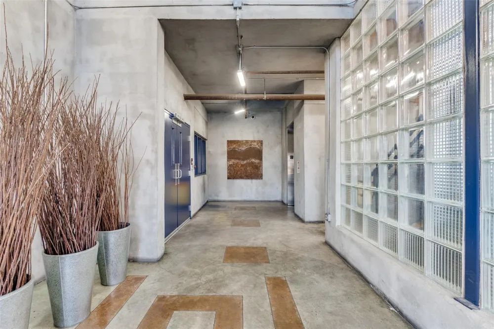 2502 Live Oak Street #322 Dallas, TX 75204