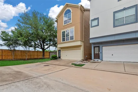3103 Clearview Circle