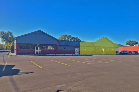 2037 E Laketon Avenue #A-2