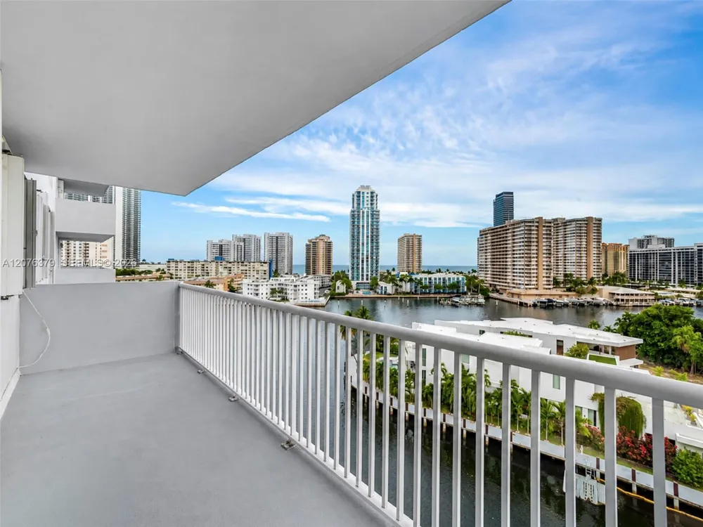 137 Golden Isles Dr #804 Hallandale Beach, FL 33009