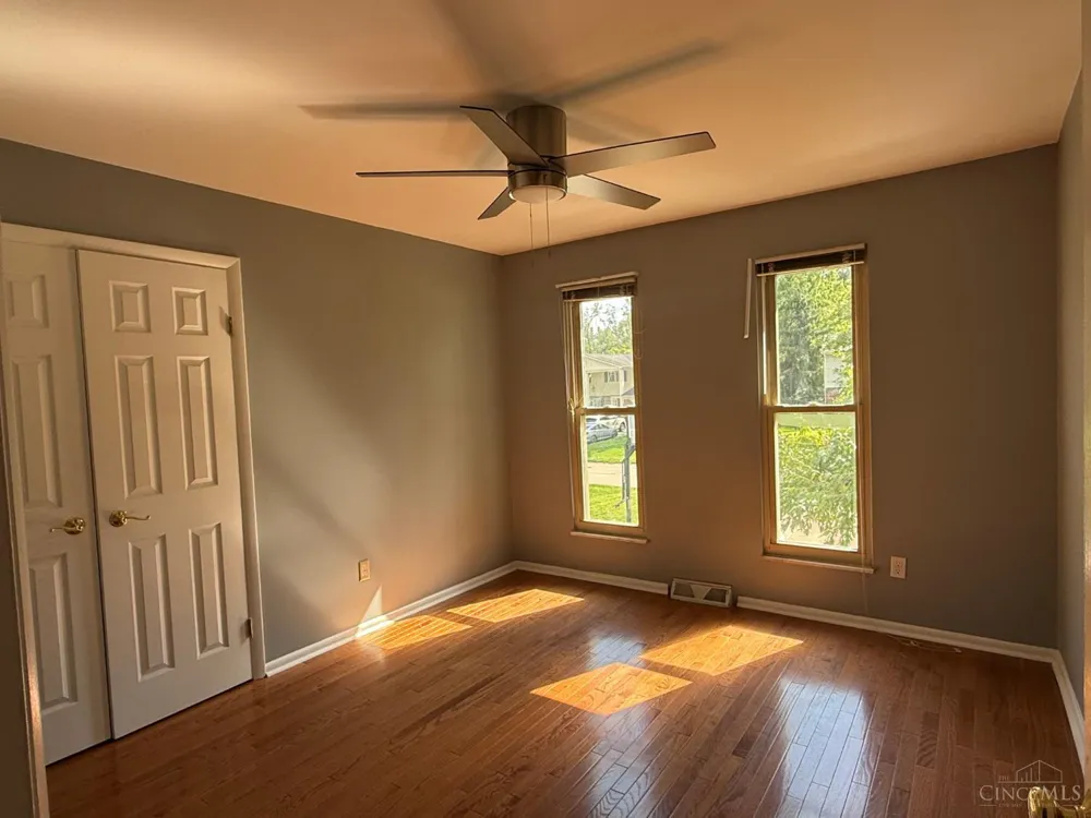 8354 Shadowpoint Court Montgomery, OH 45242