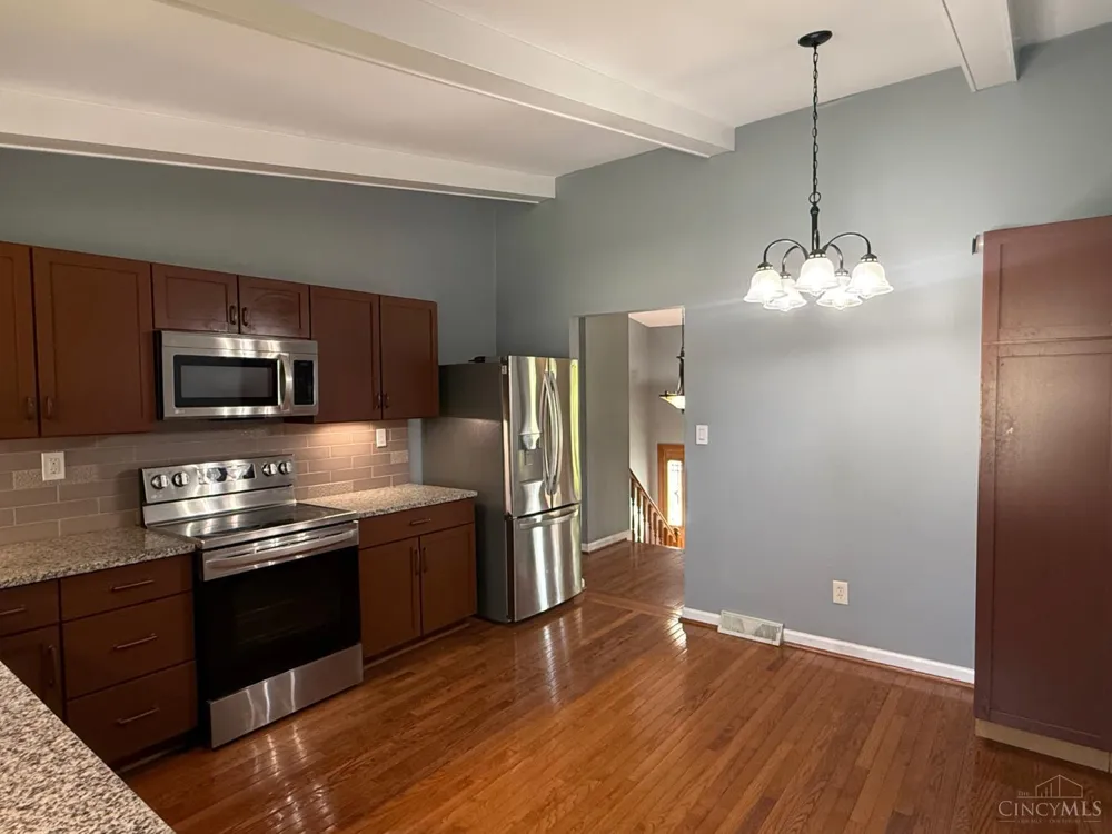 8354 Shadowpoint Court Montgomery, OH 45242