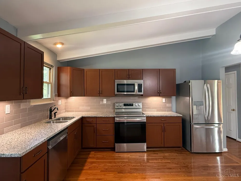 8354 Shadowpoint Court Montgomery, OH 45242