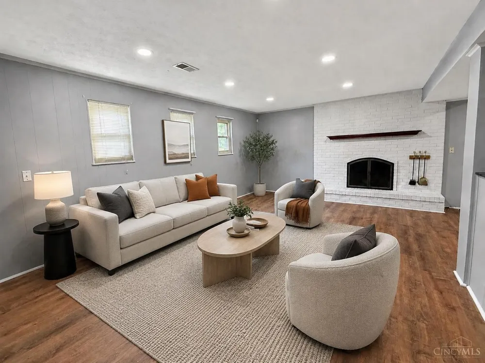 8354 Shadowpoint Court Montgomery, OH 45242