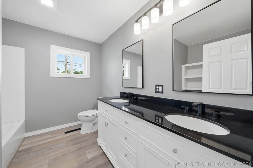 219 E Ozark Street Morris, OK 74445