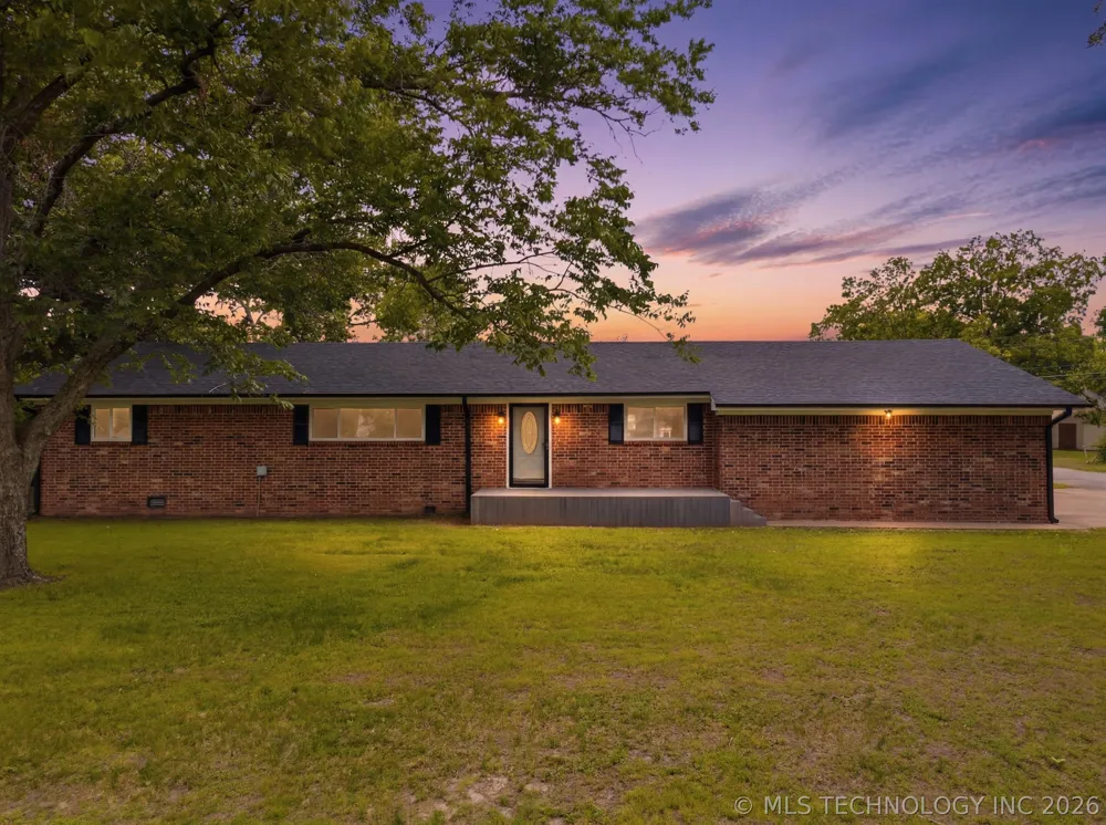 219 E Ozark Street Morris, OK 74445