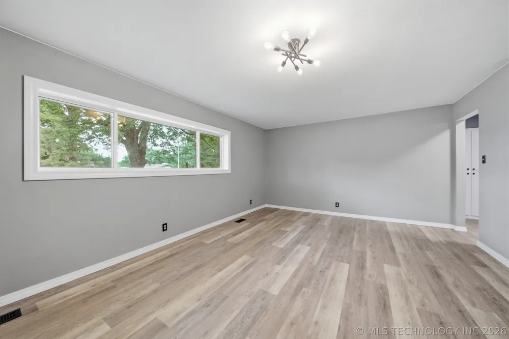 219 E Ozark Street Morris, OK 74445