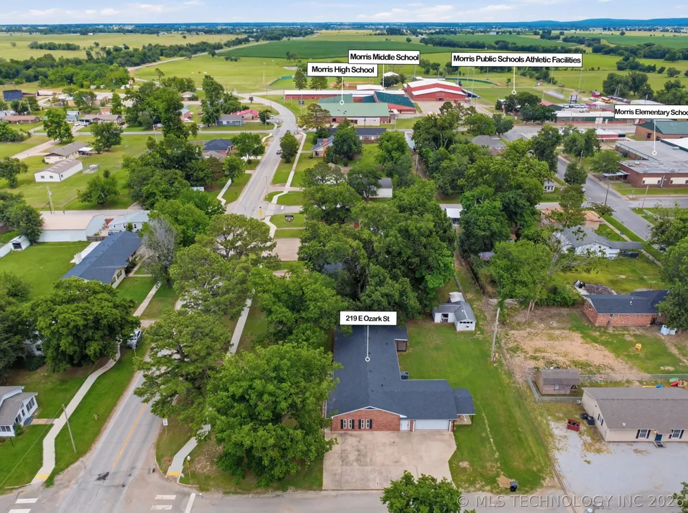 219 E Ozark Street Morris, OK 74445