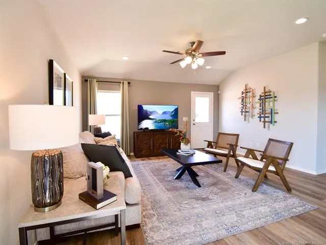 20690 Meadow Street Kellyville, OK 74039