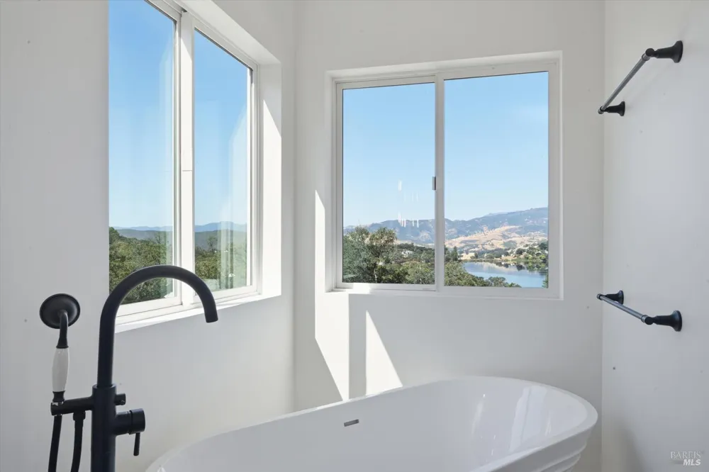 17247 Meadow View Drive Hidden Valley Lake, CA 95467