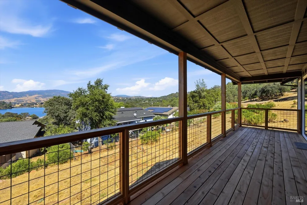 17247 Meadow View Drive Hidden Valley Lake, CA 95467