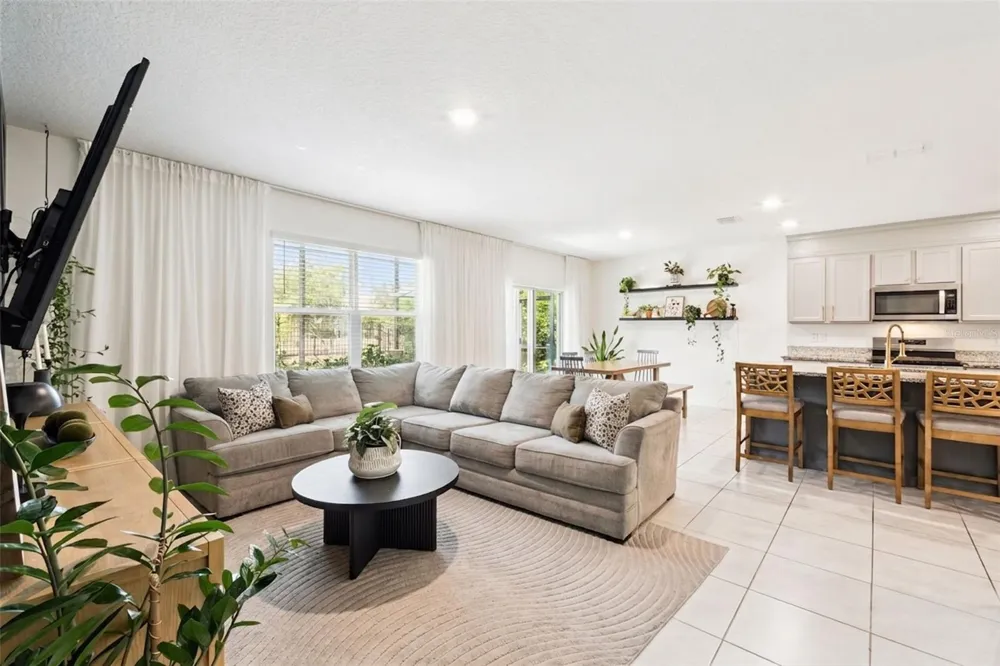 181 LAZIO CIRCLE Debary, FL 32713