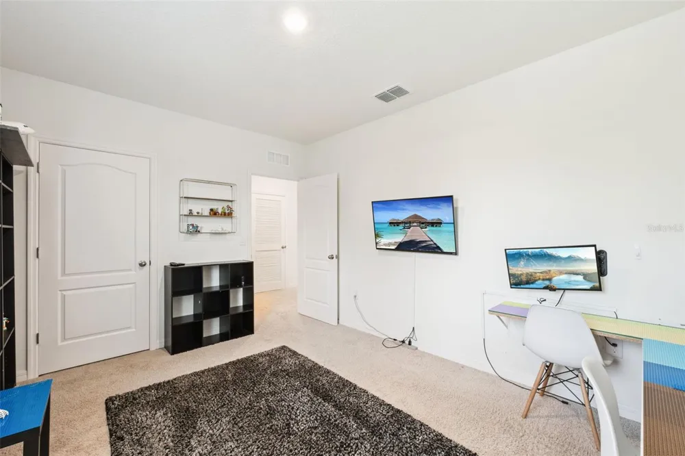 181 LAZIO CIRCLE Debary, FL 32713